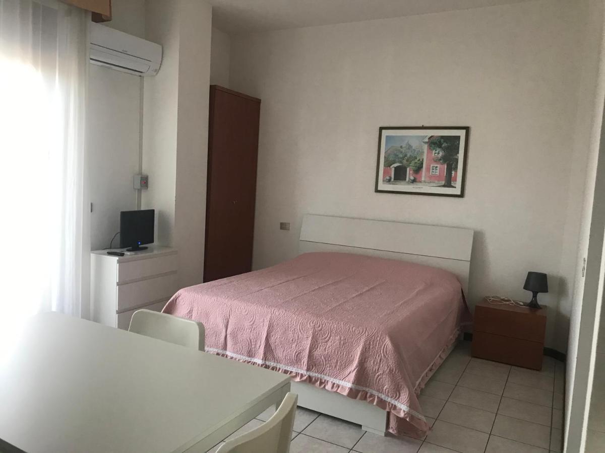 Il Lauro Aparthotel Сан Бенедето дел Тронто Екстериор снимка