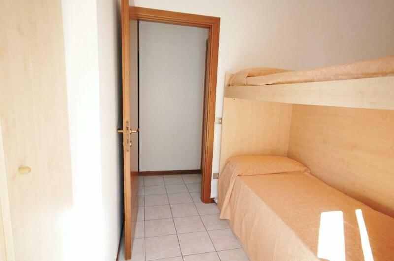Il Lauro Aparthotel Сан Бенедето дел Тронто Екстериор снимка